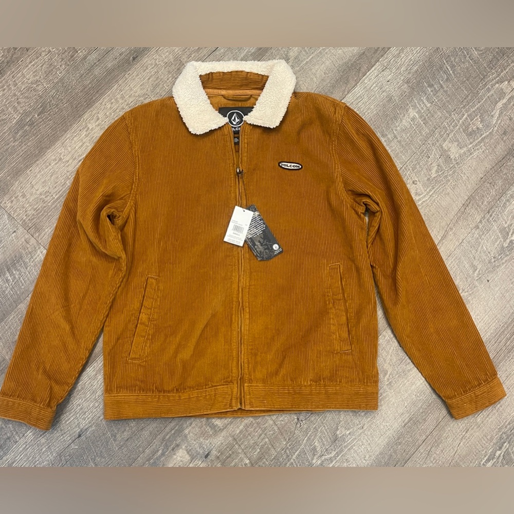 Volcom new, corduroy jacket, women’s size small, fur collar, side pockets